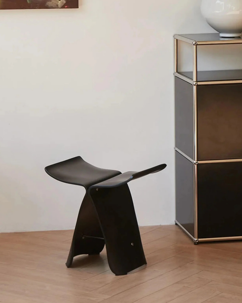 Tavolino Vintage a Forma di Farfalla