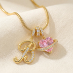 LUMARA – Collana con Iniziale a 3 Strati con Zircone a Forma di Cuore Rosa