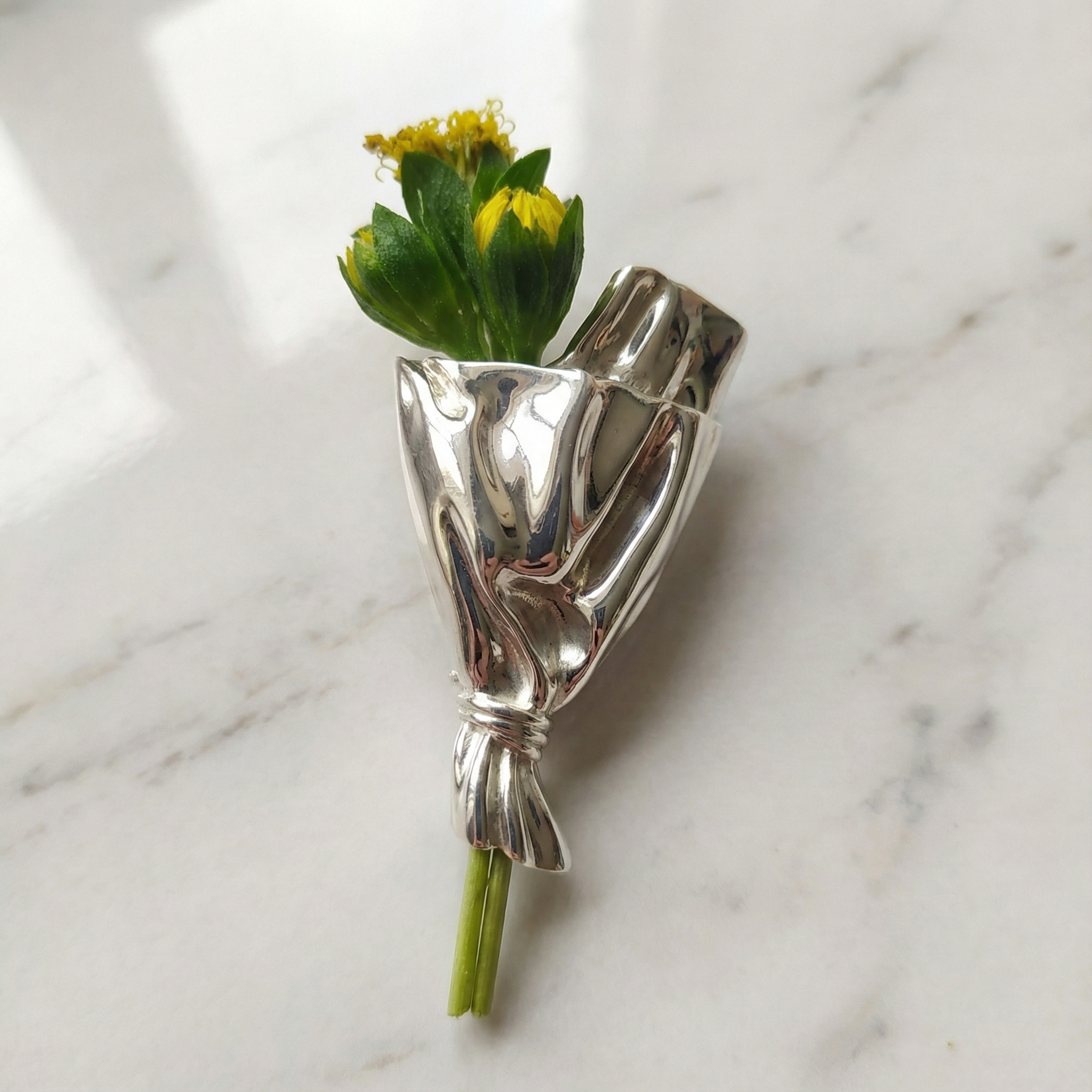 Florette - Spilla vaso per fiori indossabile