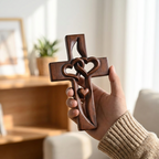 Everheart - Decorazione da parete a croce con cuore intrecciato