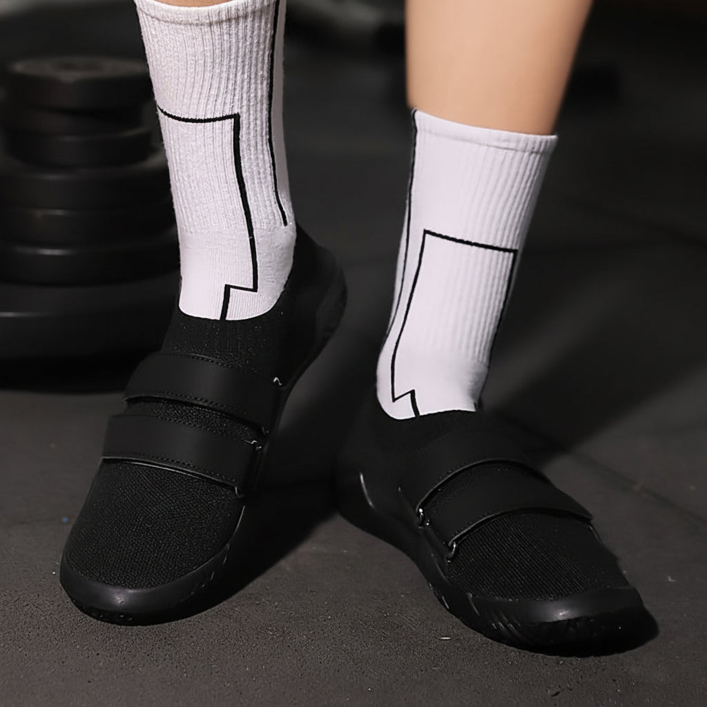SCARPE IRONSTANCE – Scarpe da Allenamento Piatte per Squat, Stacchi e Stabilità in Palestra