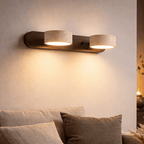 STONELINE - Lampada da parete LED per interni progettata con travertino naturale e legno per un'illuminazione architettonica calda