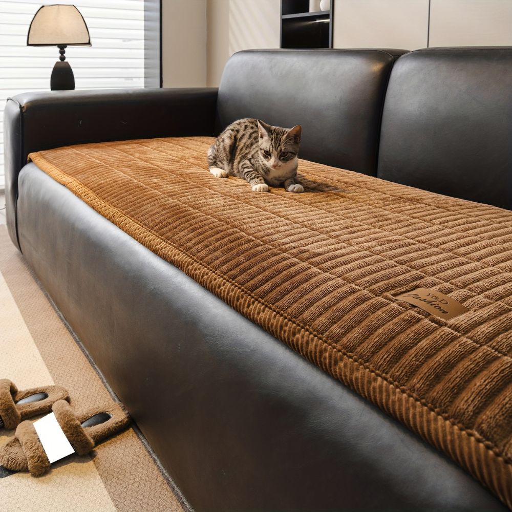 FURNIGUARD - Copertura per divano in microfibra trapuntata progettata per una protezione ottimale dei mobili, resistenza agli animali domestici e comfort migliorato per il soggiorno