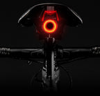 Velaro Luce Posteriore Intelligente per Bicicletta | Luce di Frenata Automatica & Sensore di Luminosità | Ricaricabile USB | Impermeabile IPX4
