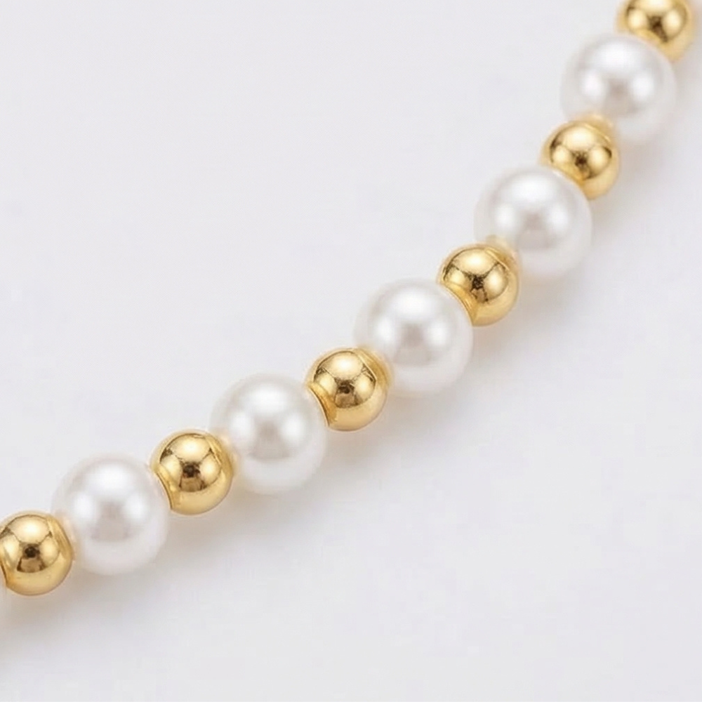 Crownara – Collana con perle e croce coronata