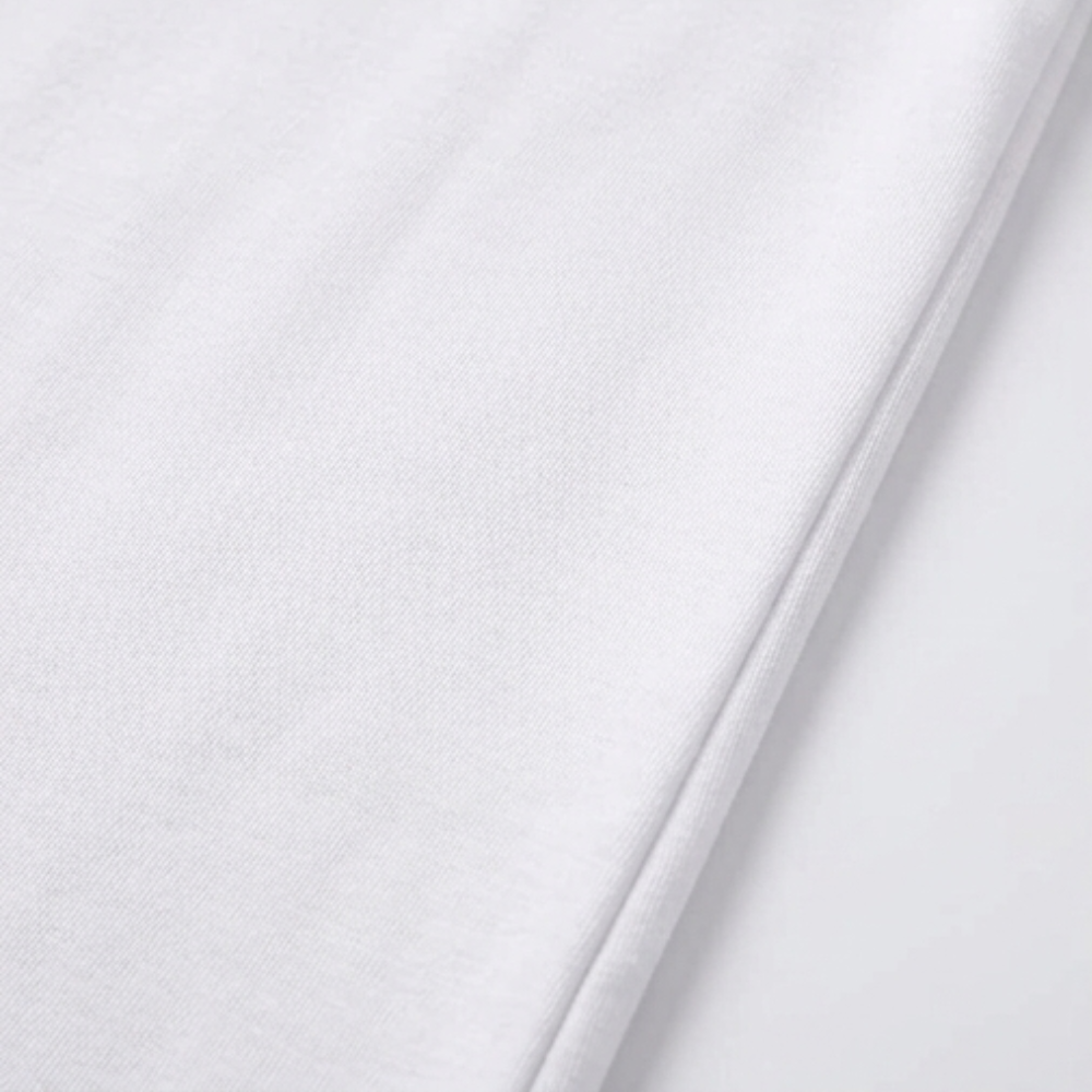 Lunavia – T-shirt V-collo morbido con maniche arrotolate