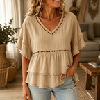Meloria – Top Babydoll Bohemien con Ritagli a Occhiello e Orlo Frangiato