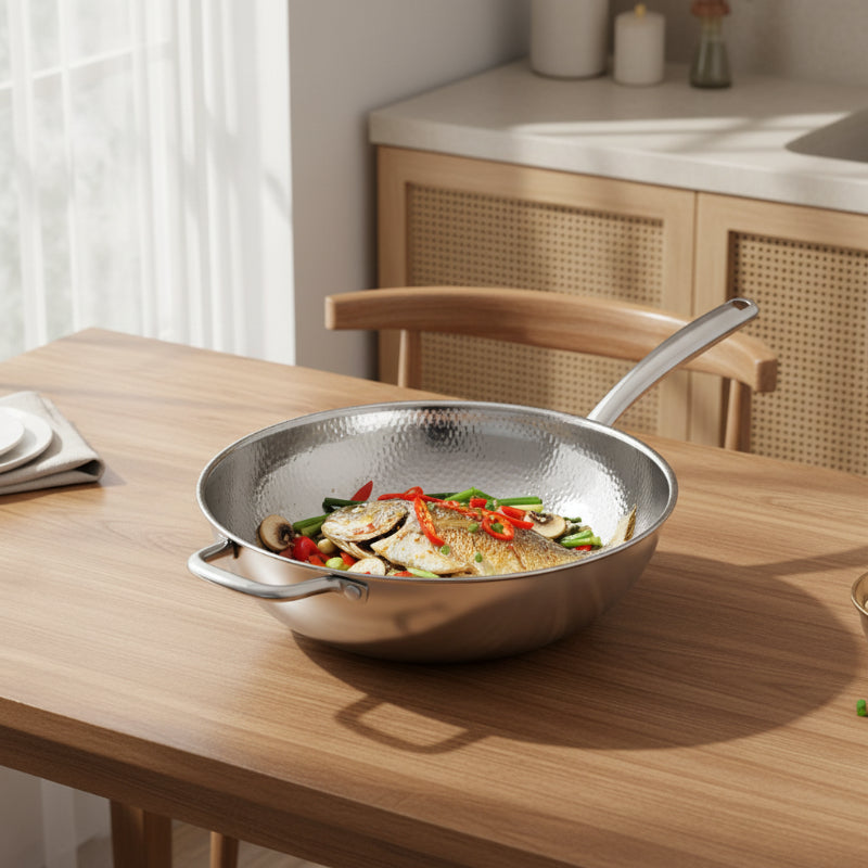 IRONWAVE – Wok in Titanio Premium con Base Curva per Cottura a Induzione