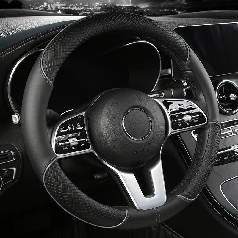 ROADLUX - Copertura premium in pelle sintetica per volante progettata con impugnatura antiscivolo a diamante per un comfort e un controllo di guida migliorati