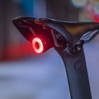 Velaro Luce Posteriore Intelligente per Bicicletta | Luce di Frenata Automatica & Sensore di Luminosità | Ricaricabile USB | Impermeabile IPX4