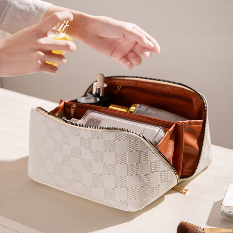 Velvoria Borsa Cosmetica di Lusso per Viaggi e Casa | Con Scomparti e Pelle PU | Resistente all'Acqua e Versatile