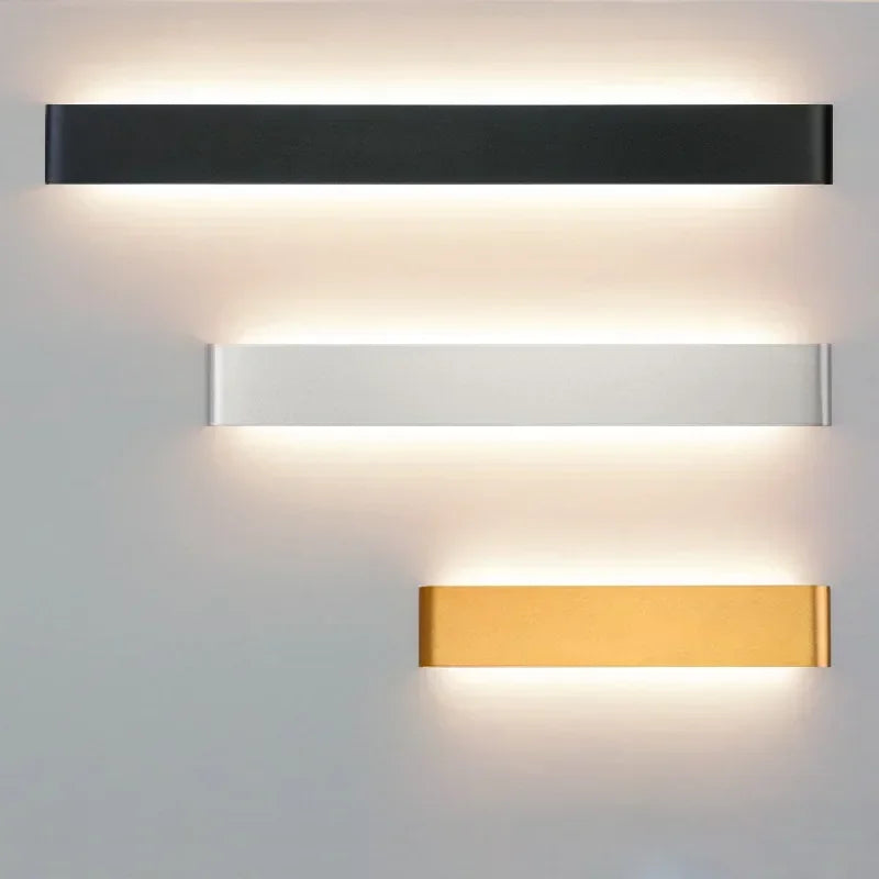 LumiEra Moderna Applique LED | Design Elegante | Luce Calda per Camera da Letto, Corridoio e Bagno
