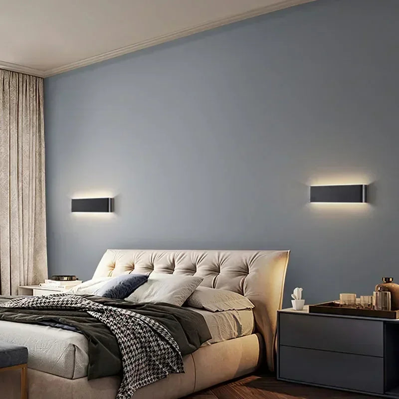 LumiEra Moderna Applique LED | Design Elegante | Luce Calda per Camera da Letto, Corridoio e Bagno