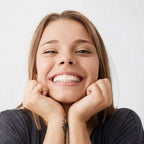 ORALUXE - Protesi dentali estetiche riutilizzabili con lenti dentali bianche per un sorriso luminoso, dall'aspetto naturale e sicuro