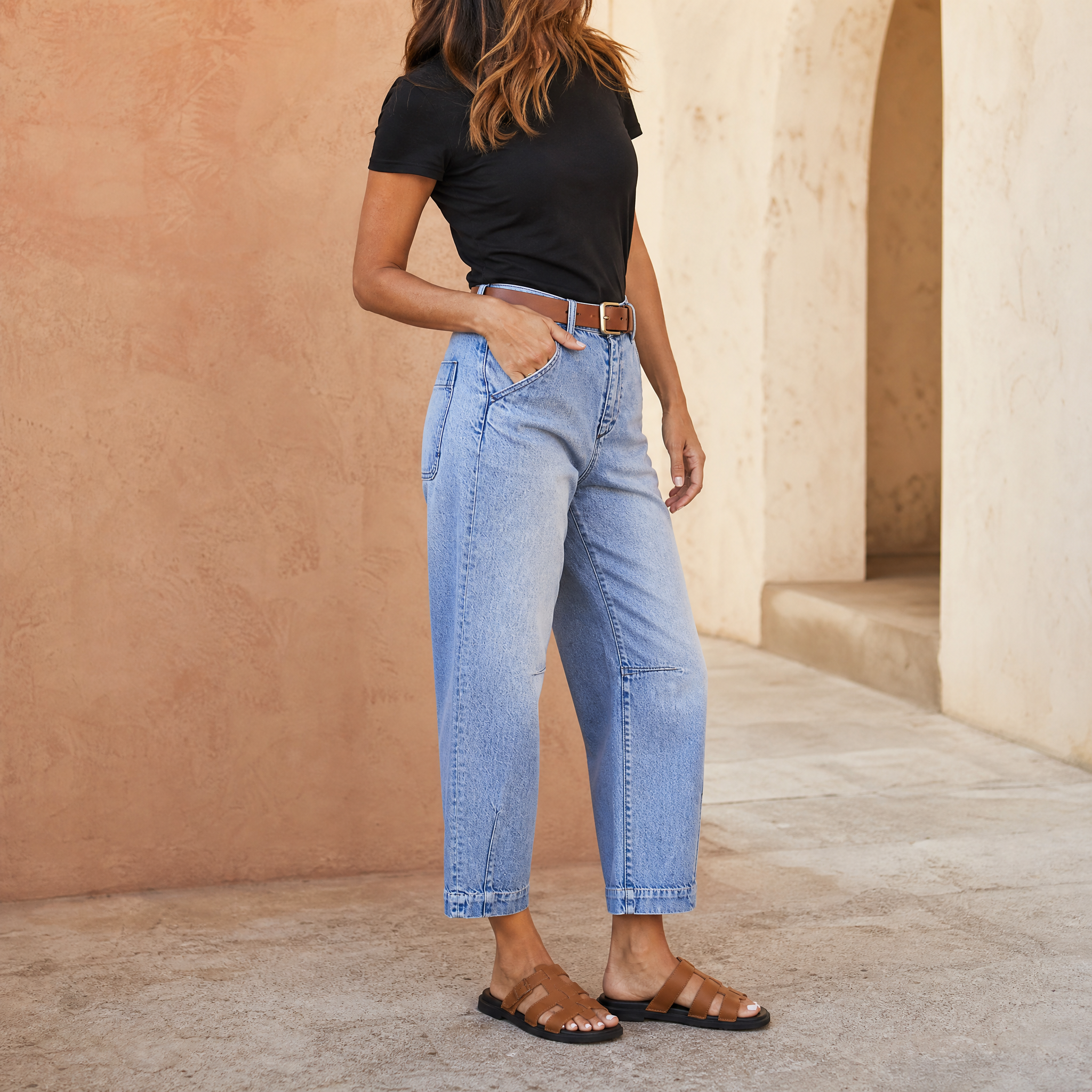 Veluna – Jeans a gamba larga cropped con vita alta per donna