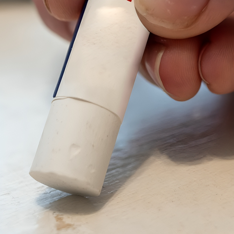 1+1 GRATIS | WoodFix - Copri graffi su legno in pochi secondi!