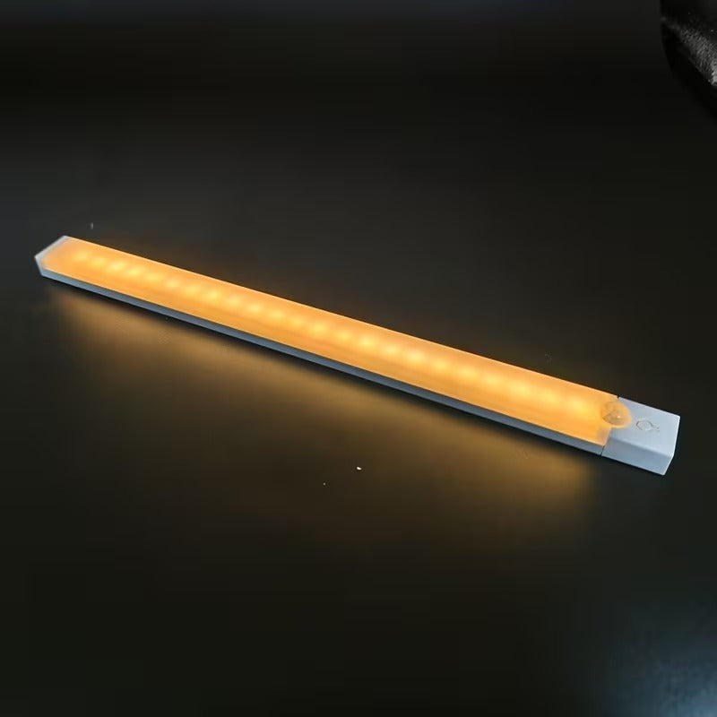 LUMISENSE – Luce a Movimento Intelligente per una Sicurezza Notturna Senza Sforzo