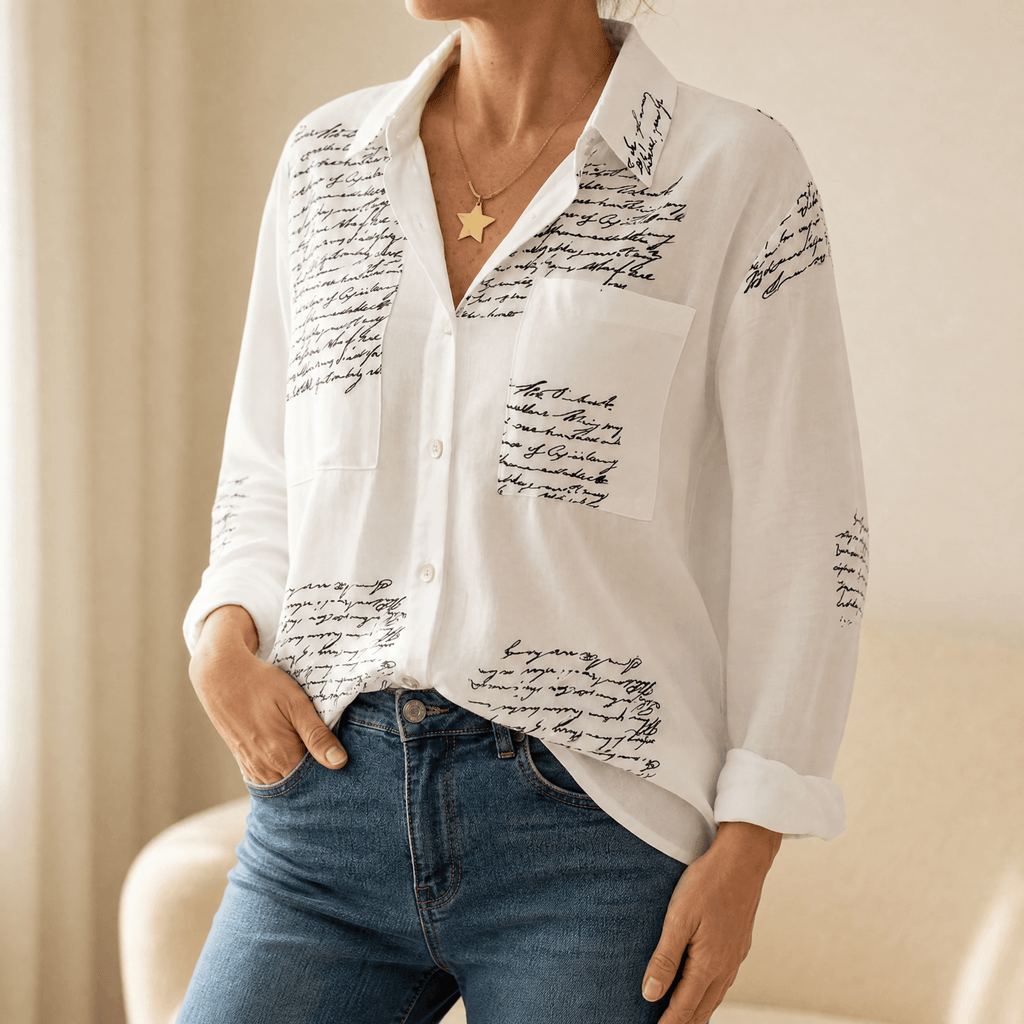 Letterelle – Blusa in Viscosa con Scrittura a Mano